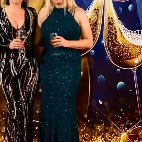 City Studio Green Glitter Halter Strappy Shoulder Gown Size 11 - Picture 12 of 12